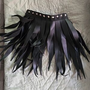 Black Fringe Neck Collar